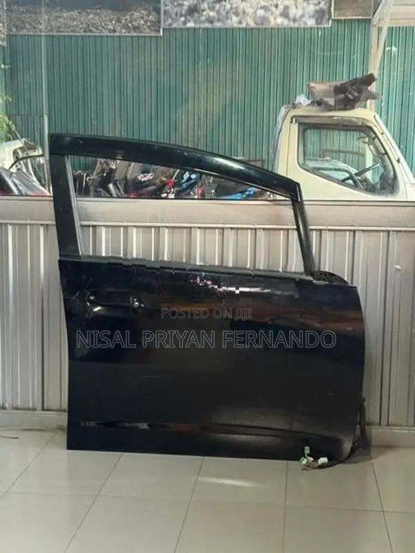 Honda Fit GP1 / GP2 Front Door Panel ( Only )