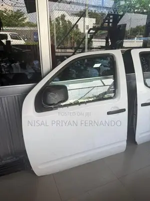 Nissan Navara D-40 Front Door Panel ( Only )