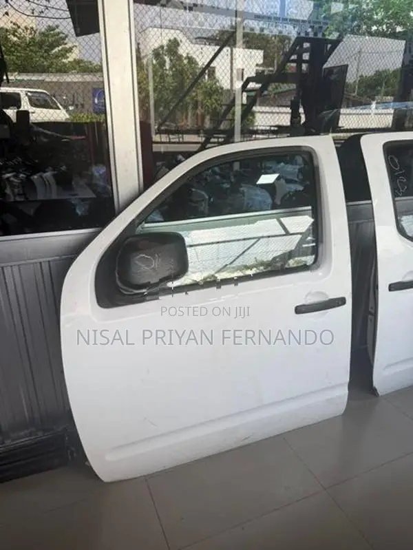Nissan Navara D-40 Front Door Panel ( Only )