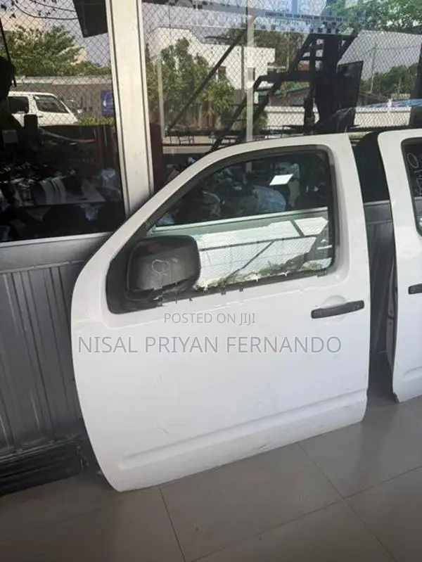 Nissan Navara D-40 Front Door Panel ( Only )