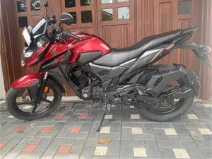 Honda X-Blade CB 160 2020