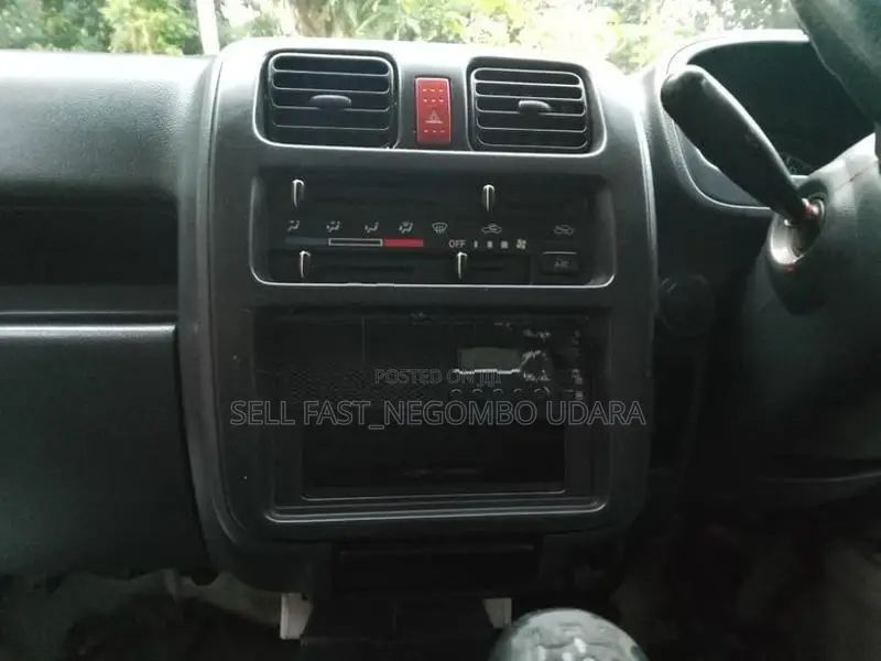 Suzuki Carry 2011