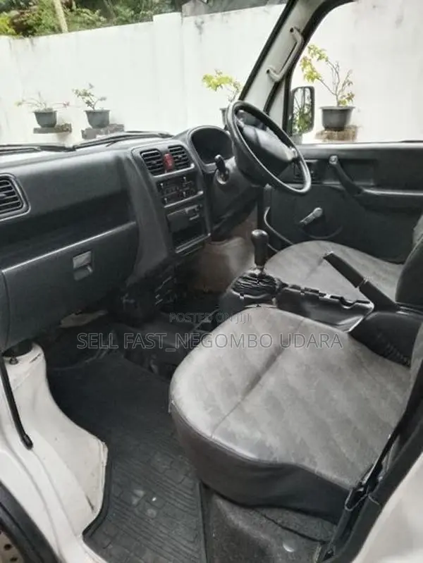Suzuki Carry 2011