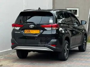 Toyota Rush 2025