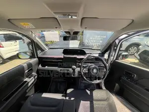 Suzuki Wagon R ZL 2026