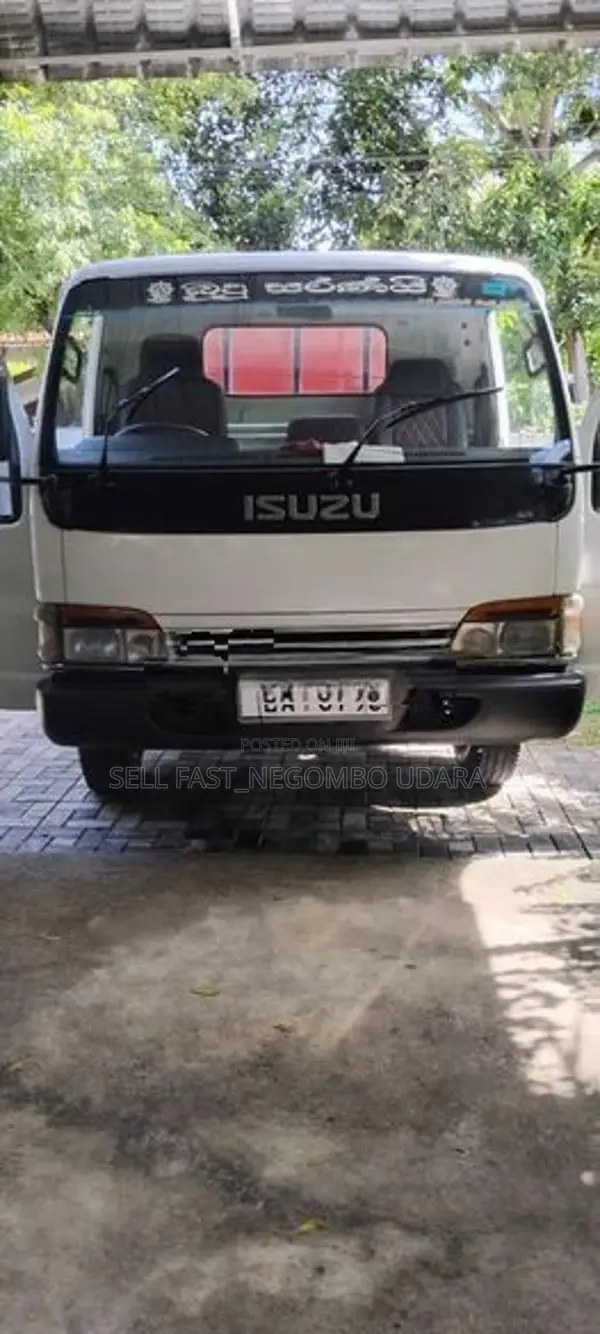 Isuzu Elf 4HG1 2000