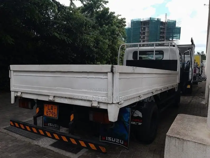 Isuzu Elf 4HG1 2000
