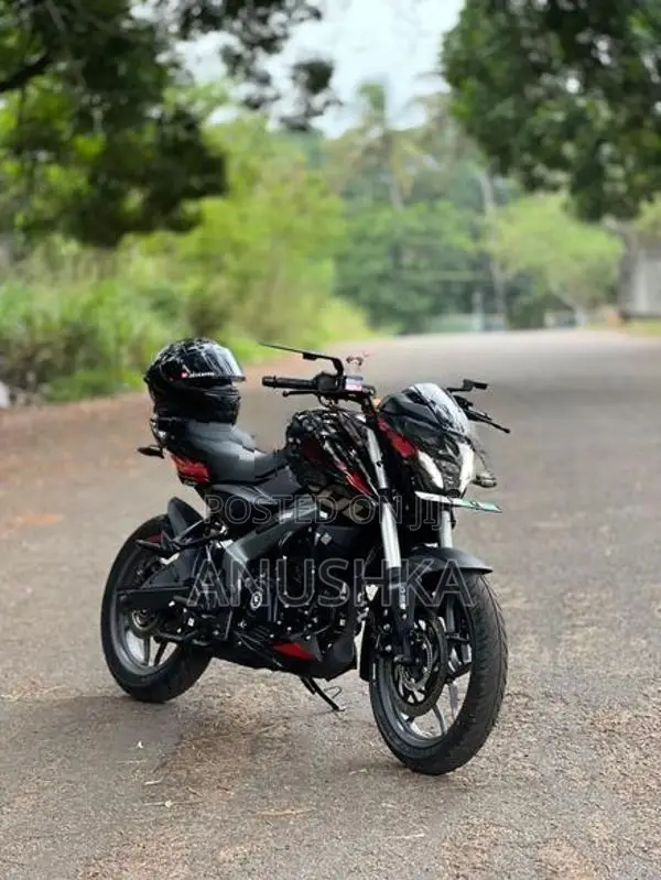 Bajaj Pulsar NS200 2025