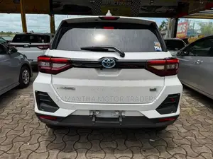 Toyota Raize Z Hybrid Bsm 2025