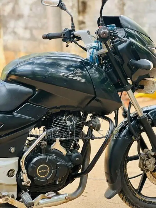 Bajaj Pulsar 150 2011