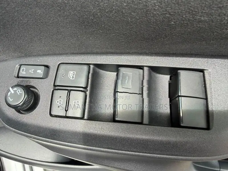 Toyota Yaris X Grade 2023