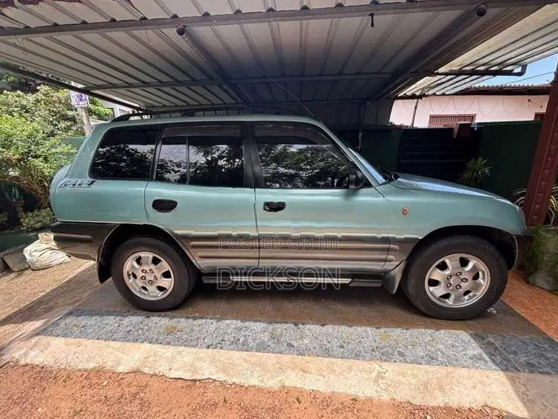 Toyota RAV4 1998