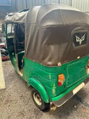 Bajaj RE 2010