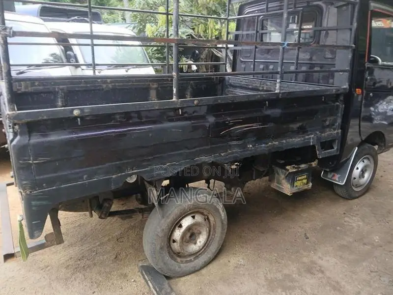 Mahindra Maxximo Thattuwa
