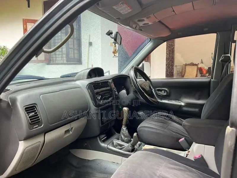 Mitsubishi Montero 2007