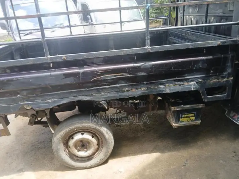 Mahindra Maxximo Thattuwa