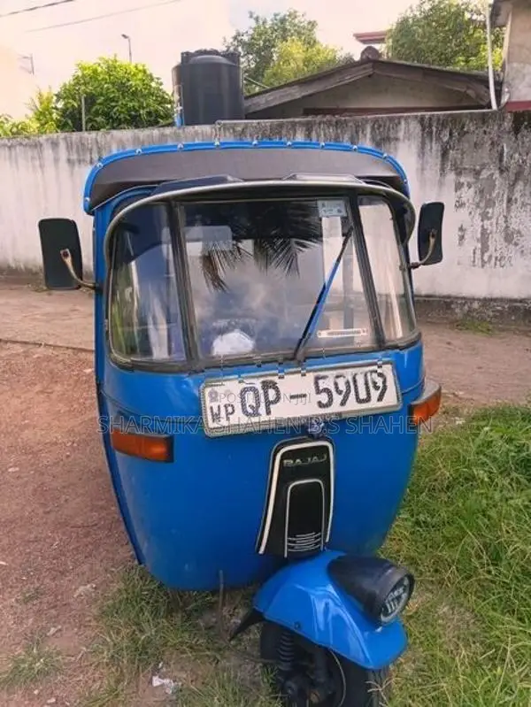 Bajaj RE 2008