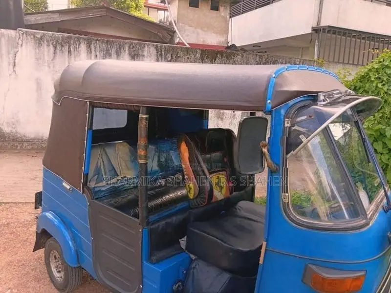 Bajaj RE 2008