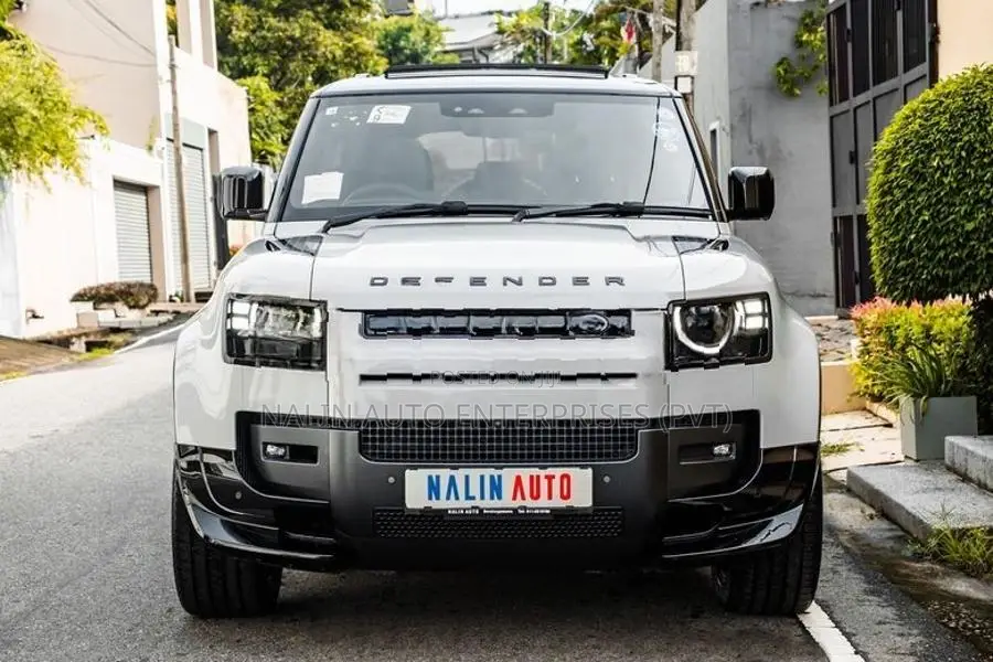 Land Rover Defender P300 BORASCO GREY 2026