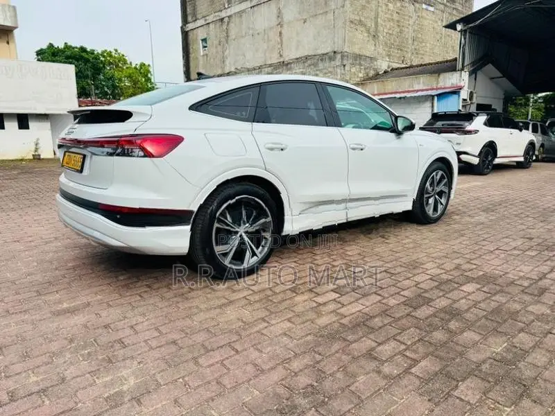 Audi Q4 E-Tron S Line 2024