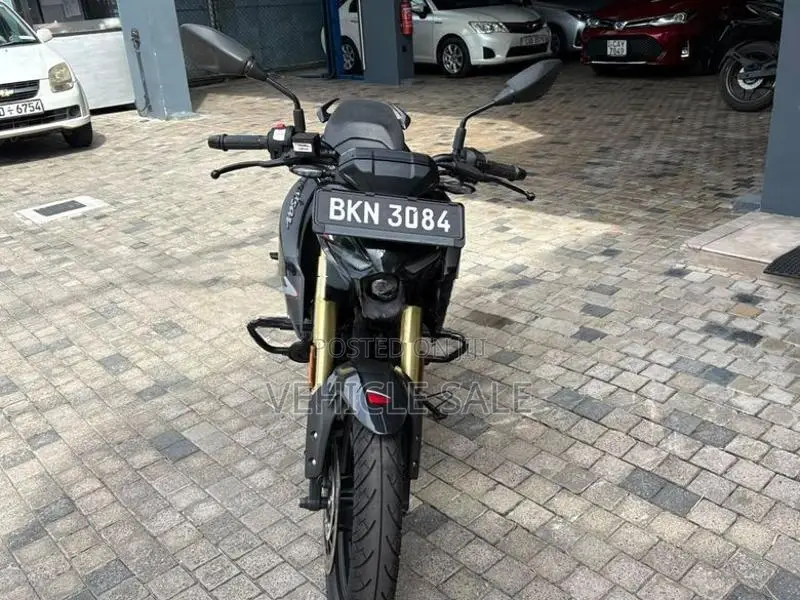 Bajaj Pulsar N160 2025