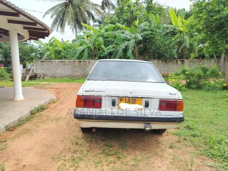 Nissan Sunny 1983