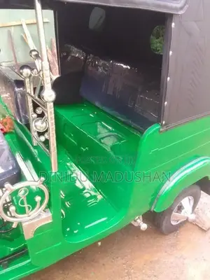 Bajaj RE qwertyuiopa 2010
