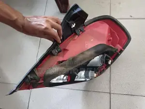 Nissan Tiiana J31 Left Tail Light