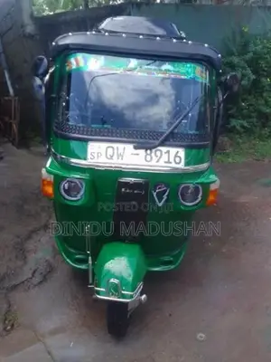 Bajaj RE qwertyuiopa 2010