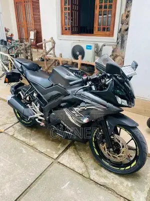 Yamaha R15 2019