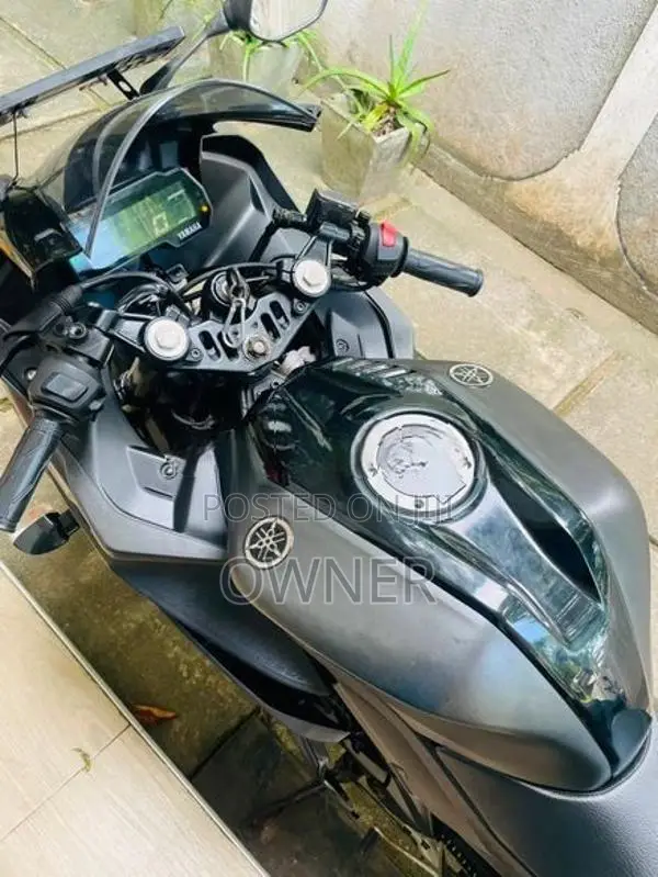 Yamaha R15 2019