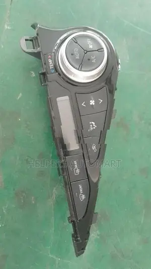 Toyota Aqua X Urban AC Control Unit