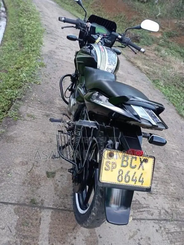 Bajaj Pulsar 150 2015