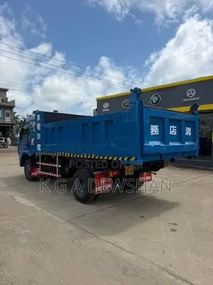Mitsubishi Mini Cab Foton Tipper 2011