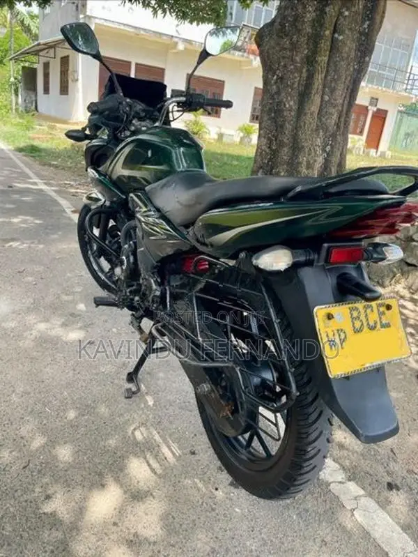 Bajaj Discover 150F 2015