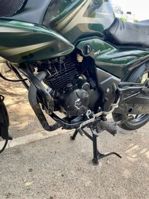Bajaj Discover 150F 2015