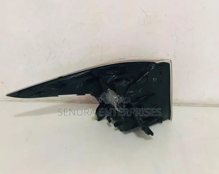 Toyota Prius W50 Tail Light Rh