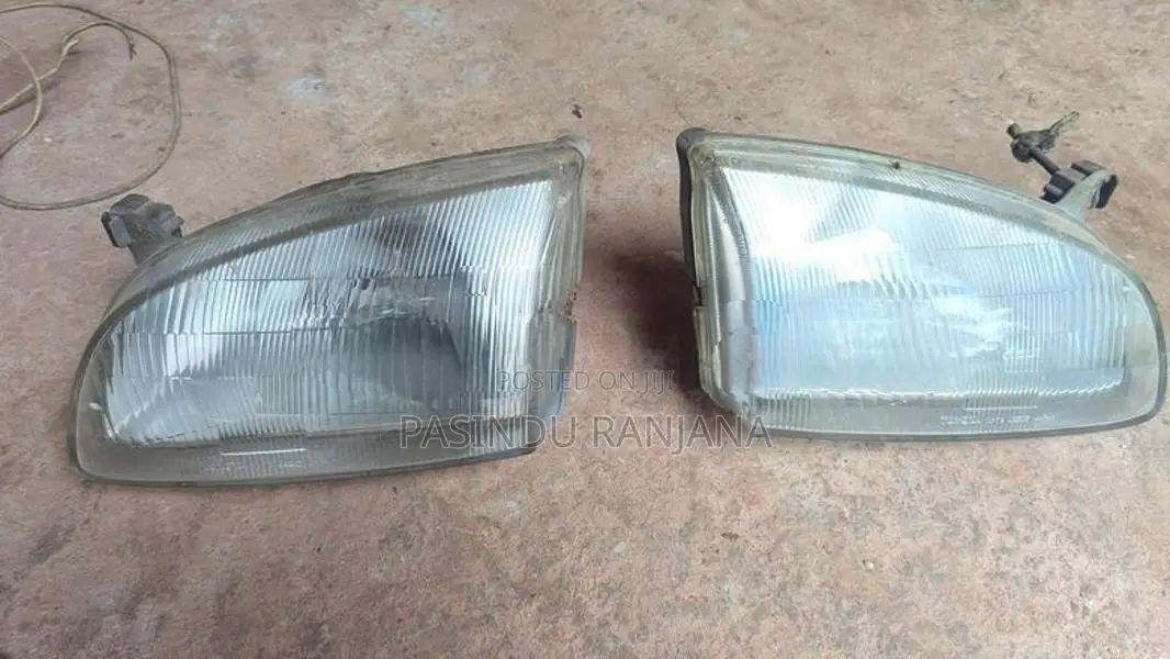 Toyota Starlet Head Light