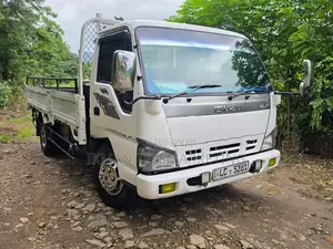 Isuzu NPR66L 2006