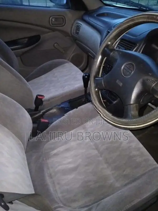 Nissan Sunny N16 2002
