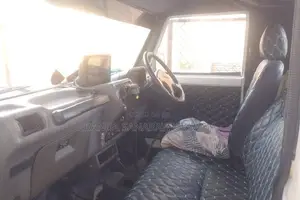 Mahindra Bolero 2006