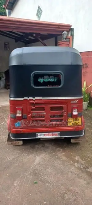 Bajaj RE 4 Stroke 2016