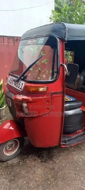 Bajaj RE 4 Stroke 2016