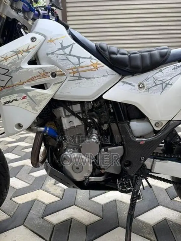 Suzuki DRZ 400SM 2023