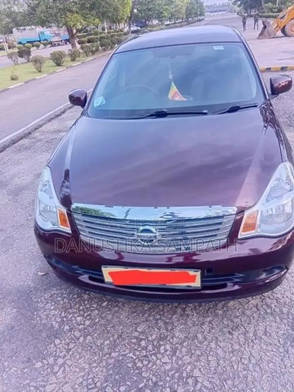 Nissan Bluebird 2011