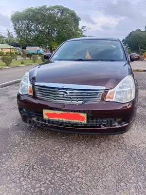 Nissan Bluebird 2011