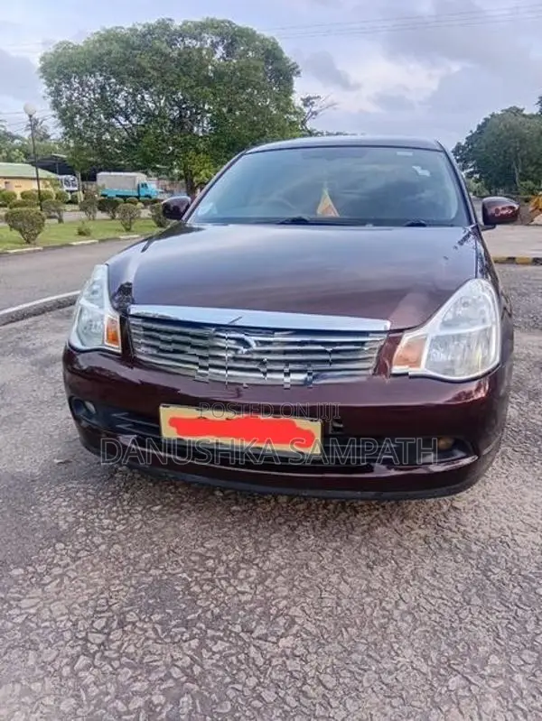 Nissan Bluebird 2011