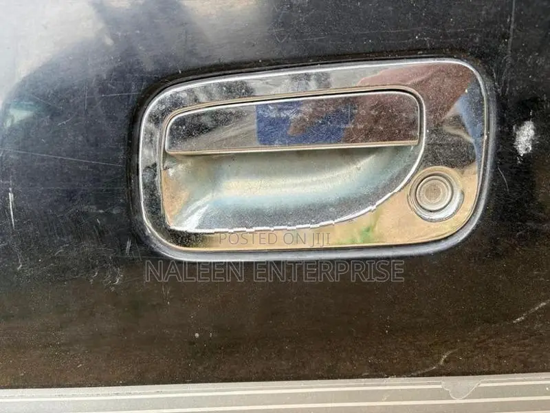 Nissan Caravan E25 GX Front Power Door Set