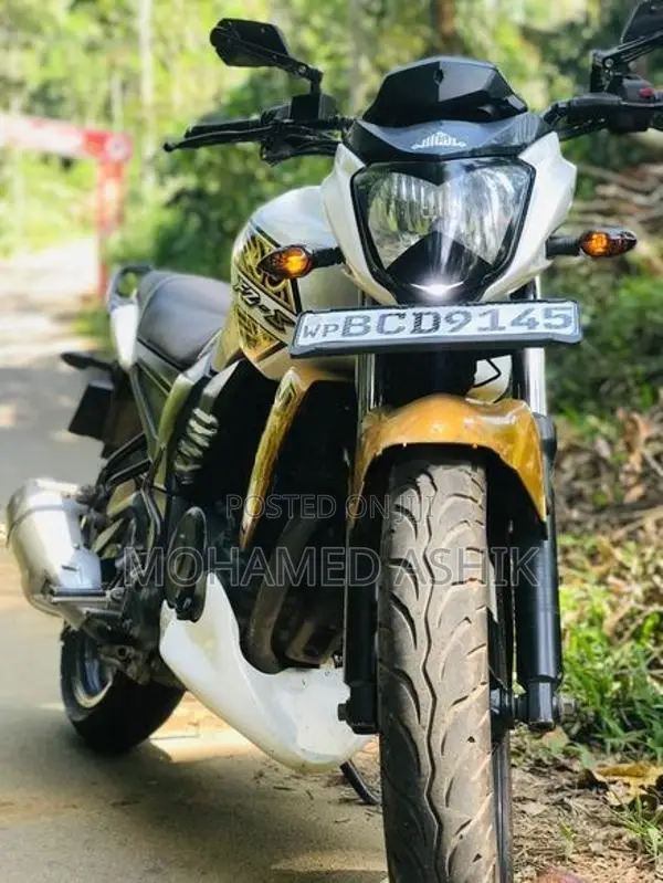 Yamaha FZ S 2015
