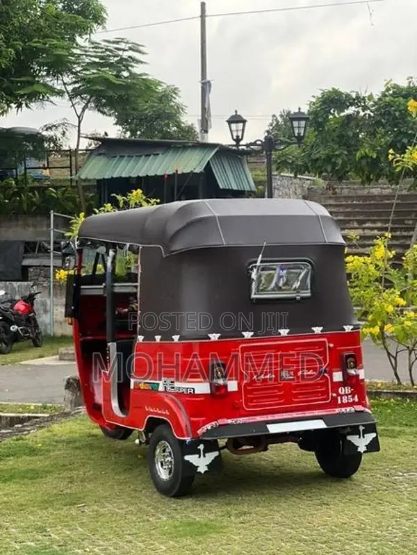 Bajaj RE 2006